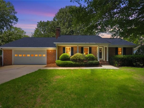 113 N 6th Street, Mebane, NC 27302