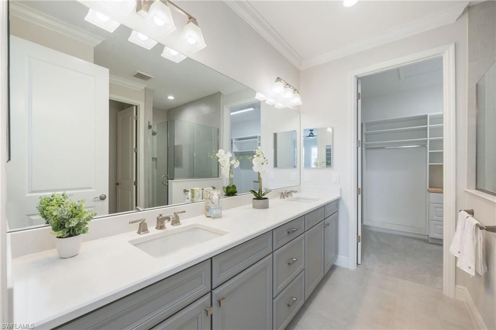 2647 Seychelles Cir, Unit 2206, Naples, FL 34112 Photo