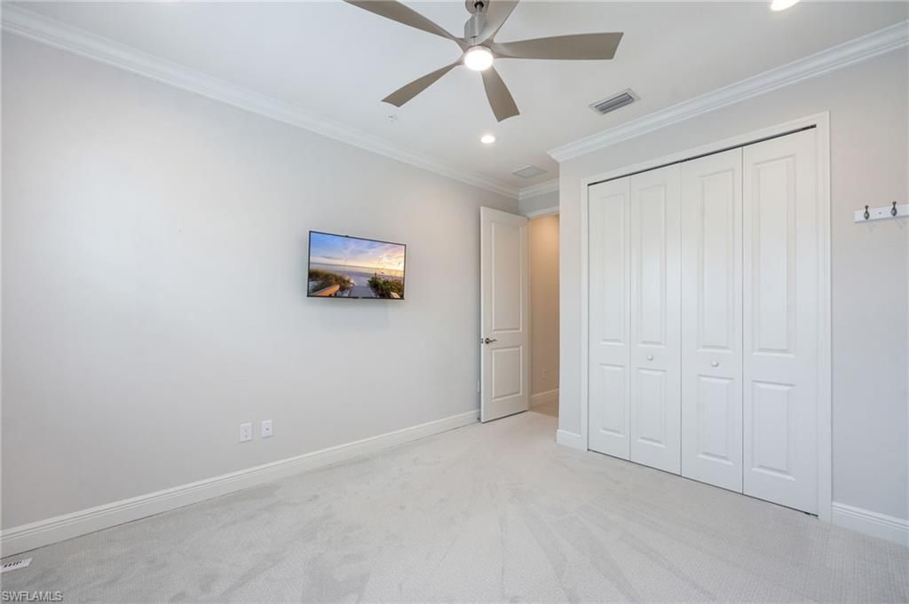 2647 Seychelles Cir, Unit 2206, Naples, FL 34112 Photo