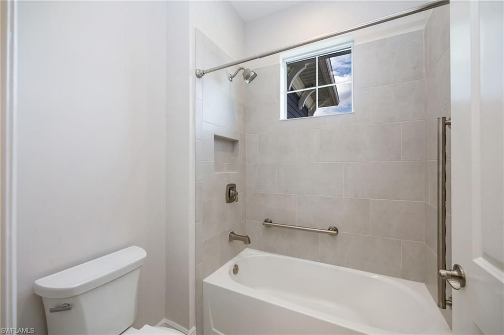 2647 Seychelles Cir, Unit 2206, Naples, FL 34112 Photo
