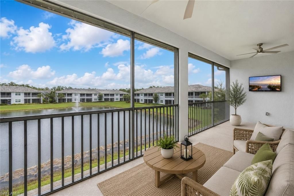 2647 Seychelles Cir, Unit 2206, Naples, FL 34112 Photo