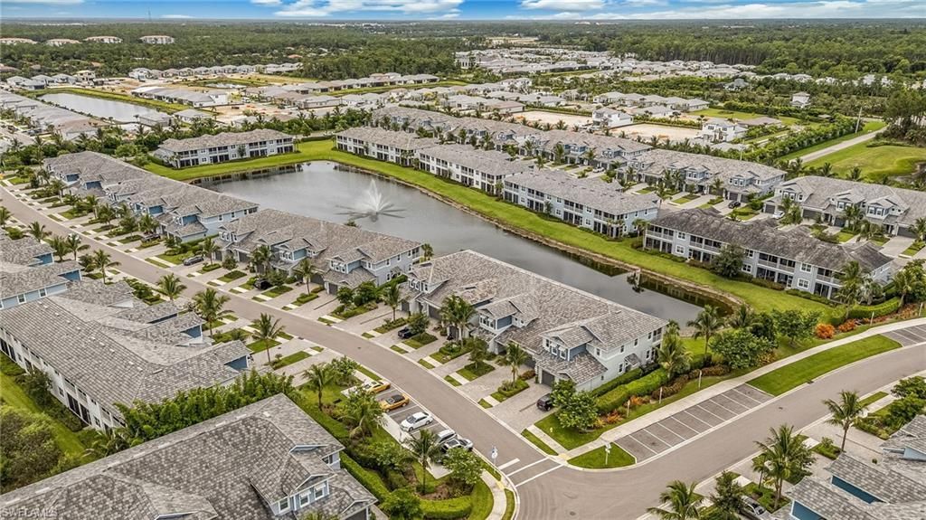 2647 Seychelles Cir, Unit 2206, Naples, FL 34112 Photo