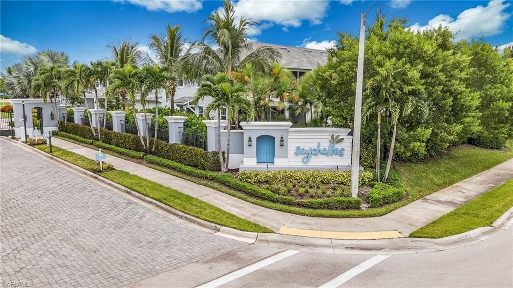 2647 Seychelles Cir, Unit 2206, Naples, FL 34112 Photo