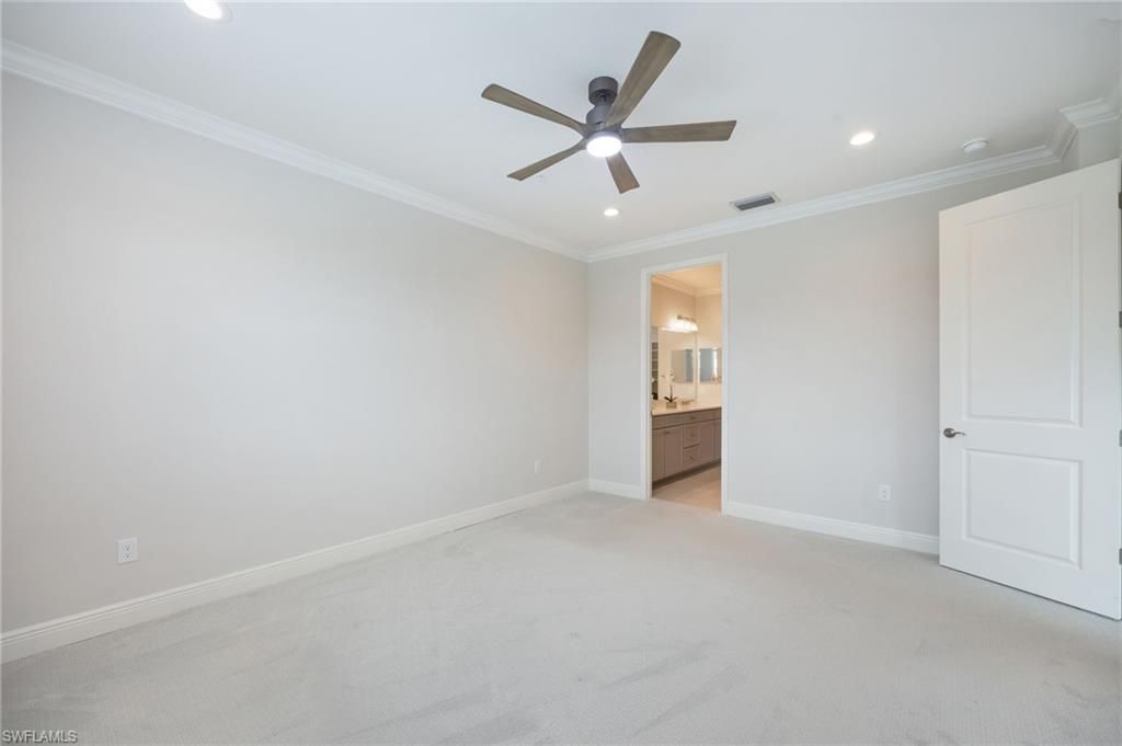 2647 Seychelles Cir, Unit 2206, Naples, FL 34112 Photo