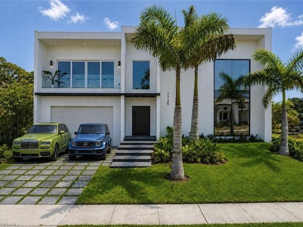 1135 Bluebird AVE , MARCO ISLAND, FL 34145
