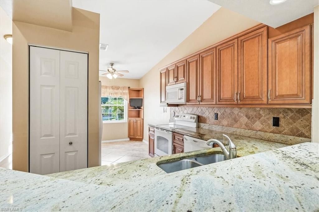 2526 Orchid Bay Dr, Unit 202, Naples, FL 34109 Photo