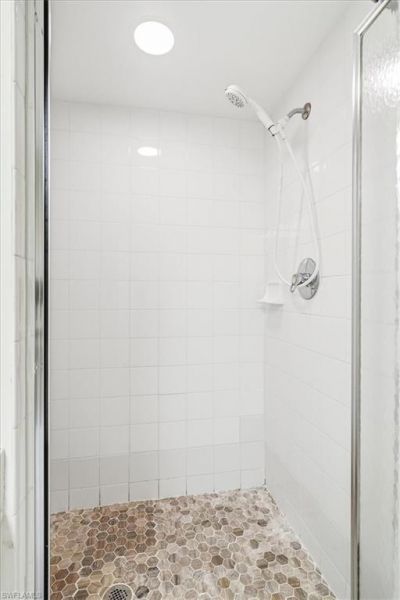 2526 Orchid Bay Dr, Unit 202, Naples, FL 34109 Photo