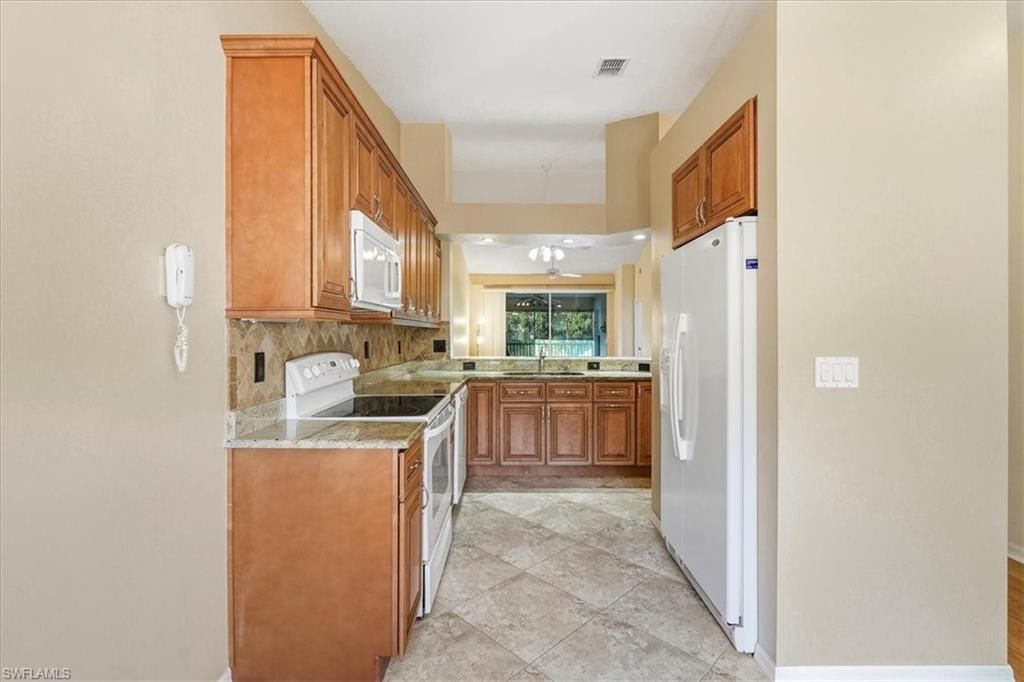 2526 Orchid Bay Dr, Unit 202, Naples, FL 34109 Photo