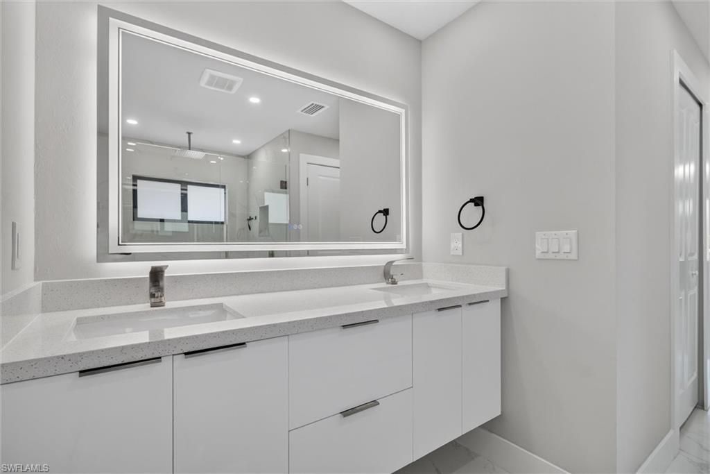 526 Wabasso Ave S, Lehigh Acres, FL 33974 Photo