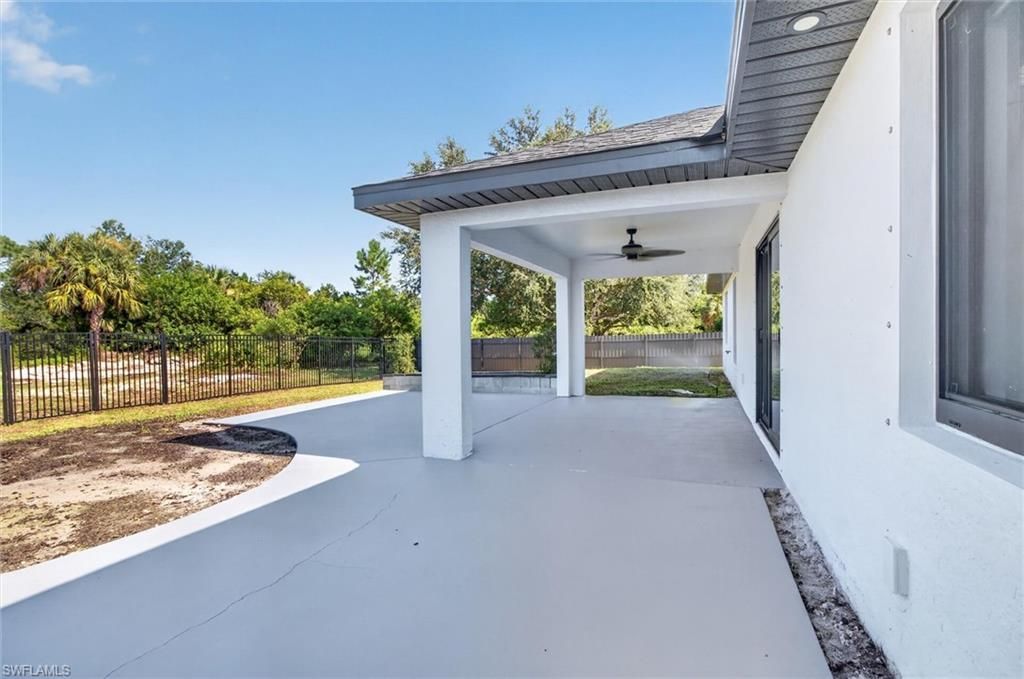 526 Wabasso Ave S, Lehigh Acres, FL 33974 Photo