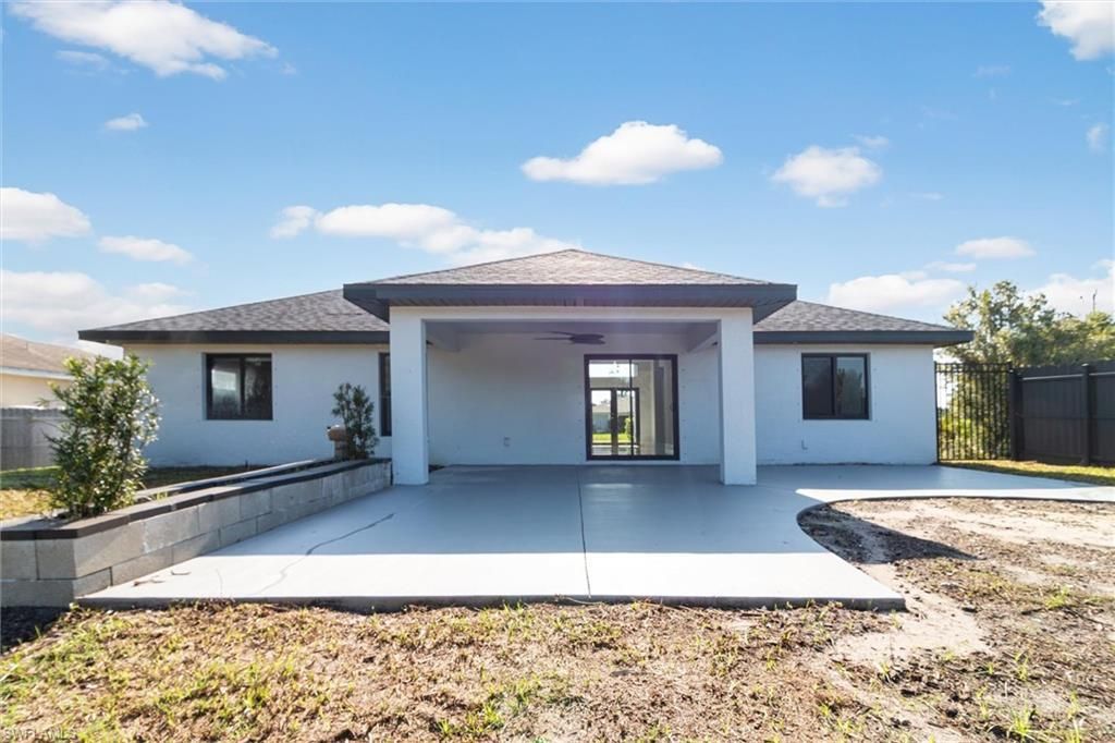 526 Wabasso Ave S, Lehigh Acres, FL 33974 Photo