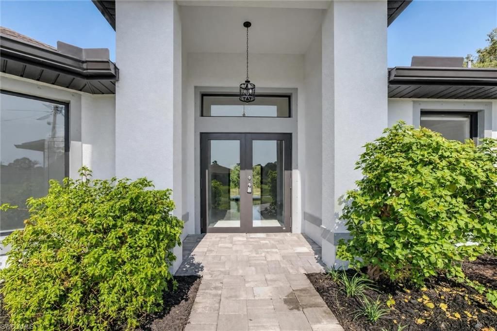 526 Wabasso Ave S, Lehigh Acres, FL 33974 Photo