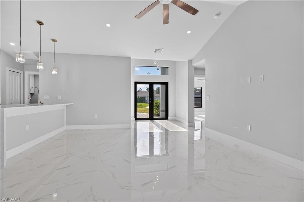 526 Wabasso Ave S, Lehigh Acres, FL 33974 Photo