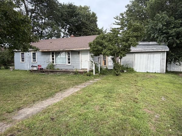 1111 N Mckinley Avenue , Rensselaer, IN 47978
