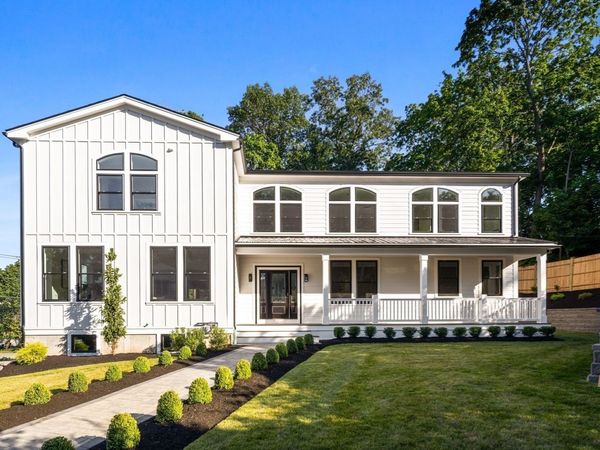 2 Atherton Rd, Winchester, MA 01890
