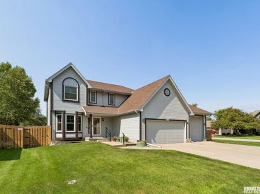7102 S 158th Street, Omaha, NE 68136