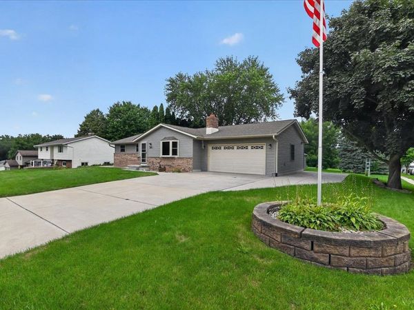 500 Hank's Hollow Trail, DeForest, WI 53532