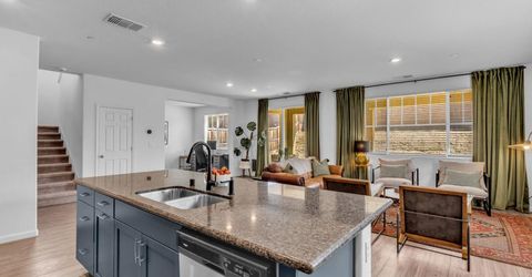 909 Valencia St, Lincoln, CA 95648 Photo