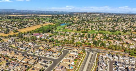 909 Valencia St, Lincoln, CA 95648 Photo