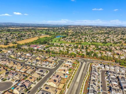 909 Valencia St, Lincoln, CA 95648 Photo