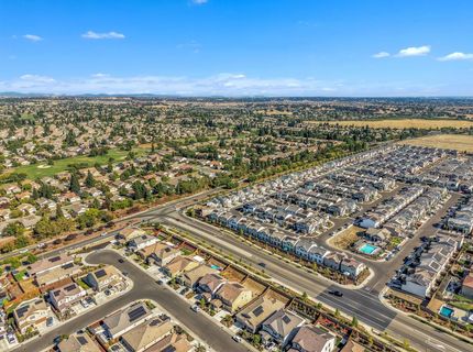 909 Valencia St, Lincoln, CA 95648 Photo