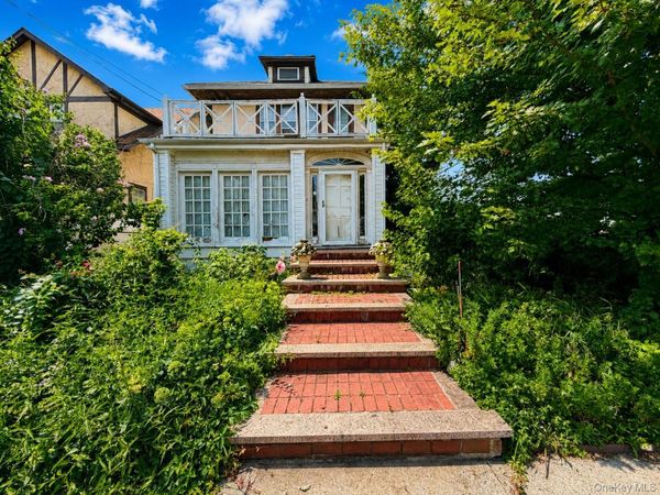 255 Beach 122nd Street , Rockaway Park, NY 11694
