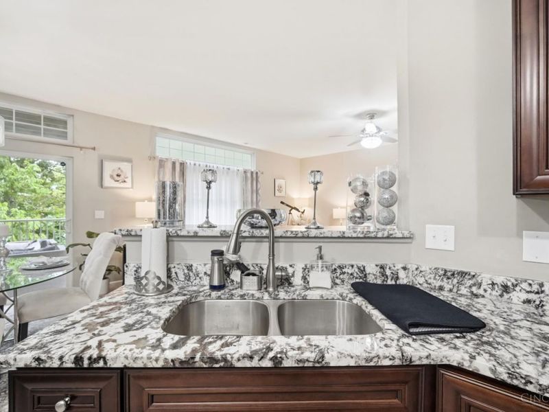 7464 Bridge Point Drive, Green Township, OH 45248 Photo 15