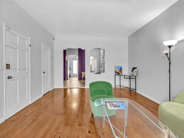 736 12th St , Unit 5, Miami Beach, FL 33139