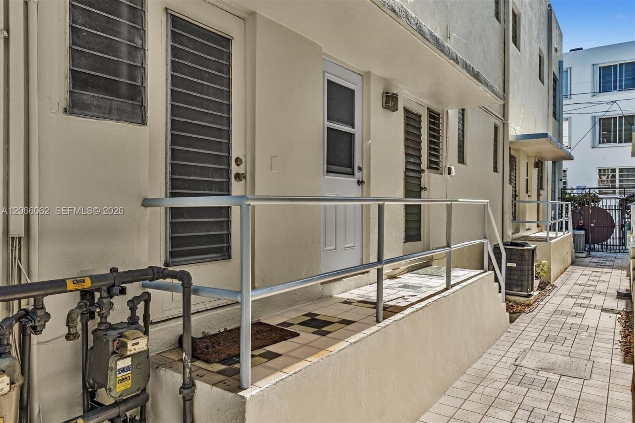 736 12th St , Unit 5, Miami Beach, FL 33139 Photo