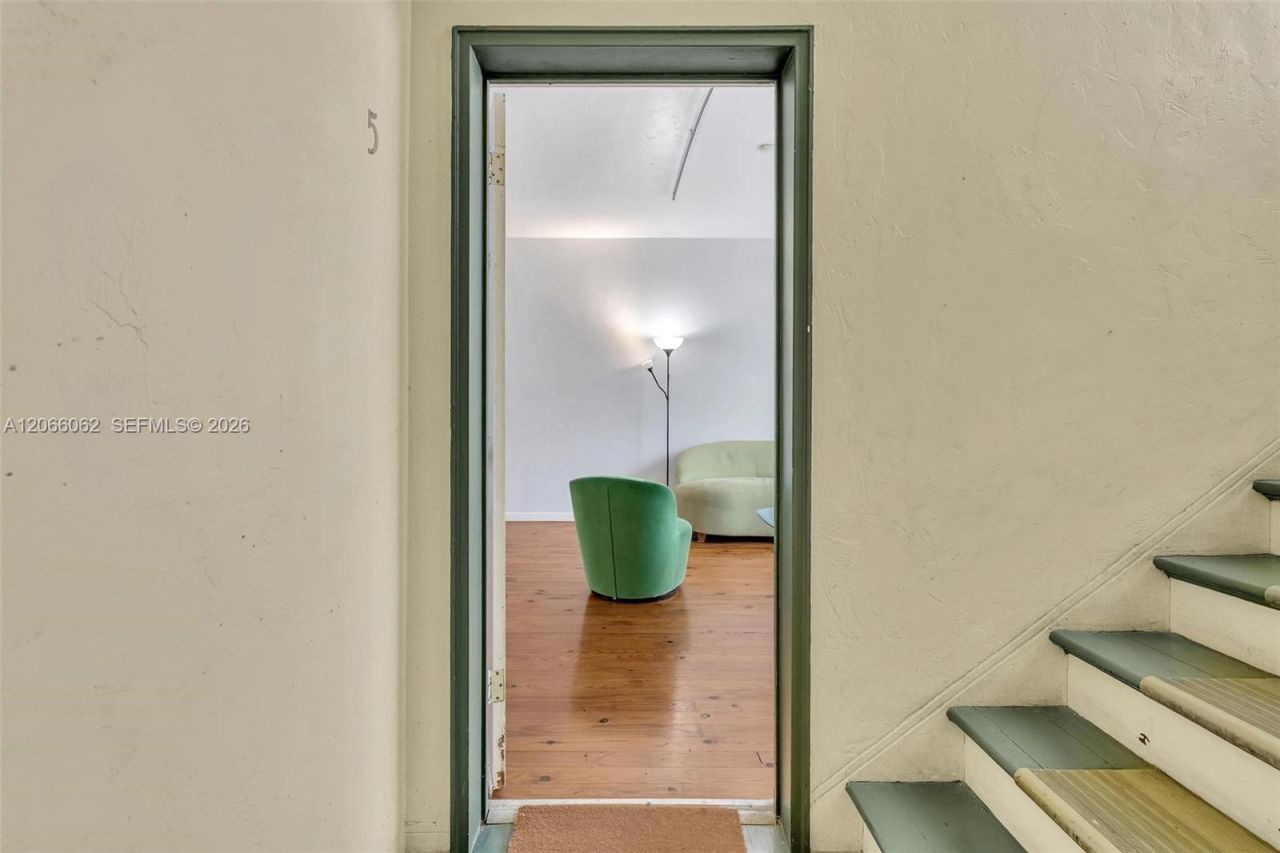 736 12th St , Unit 5, Miami Beach, FL 33139 Photo