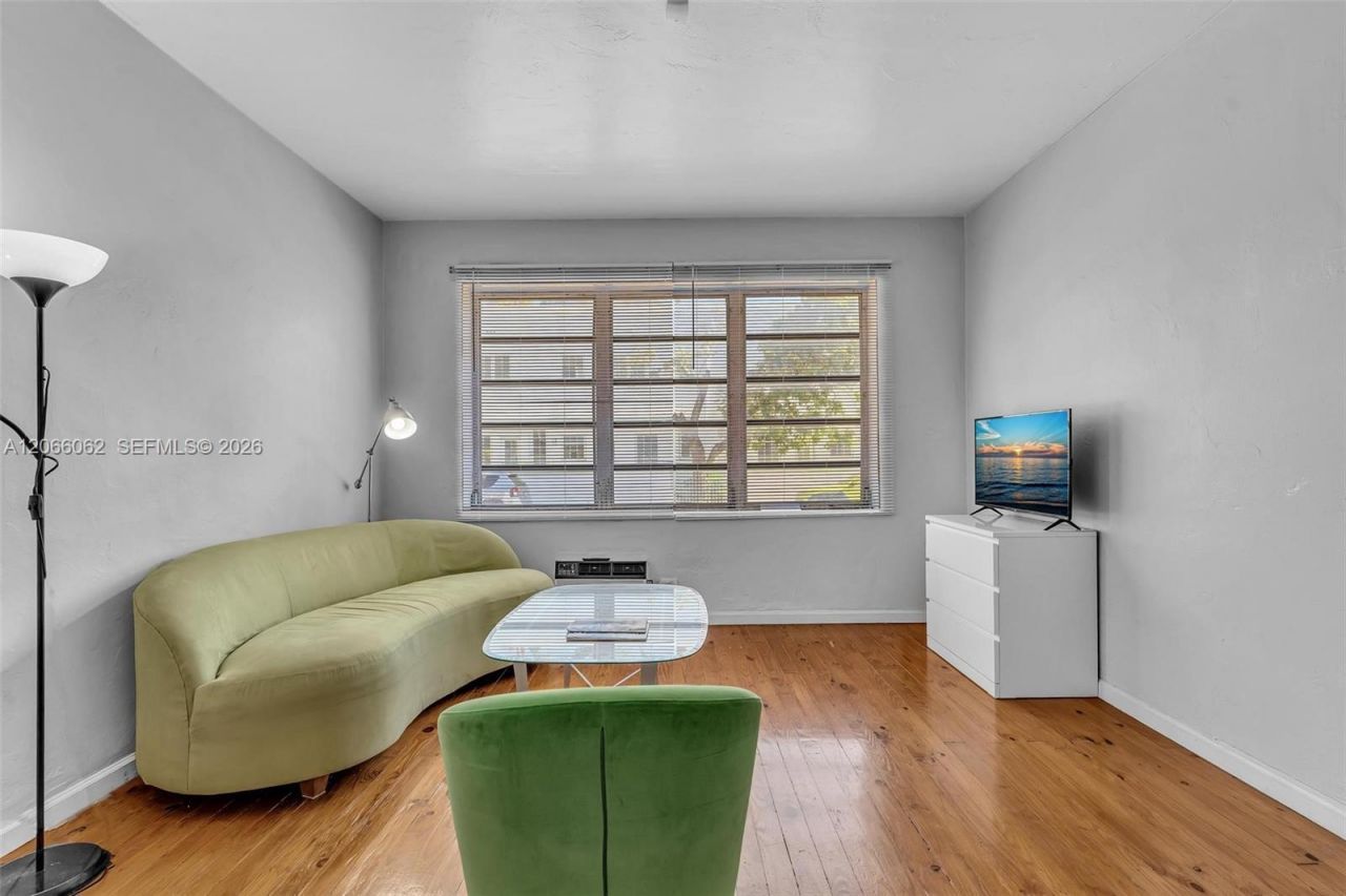 736 12th St , Unit 5, Miami Beach, FL 33139 Photo
