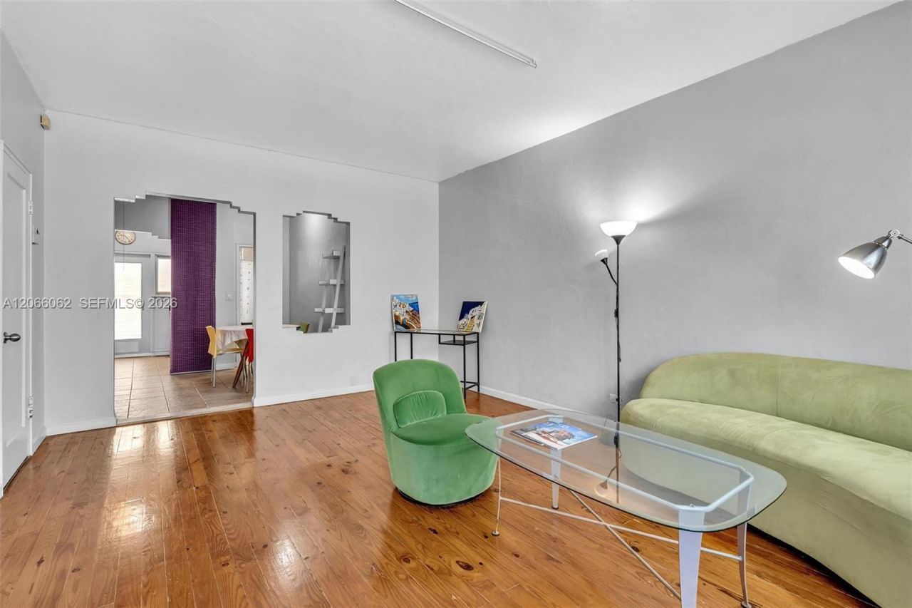 736 12th St , Unit 5, Miami Beach, FL 33139 Photo