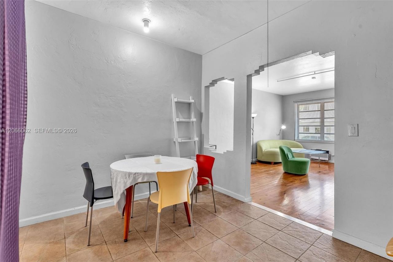 736 12th St , Unit 5, Miami Beach, FL 33139 Photo