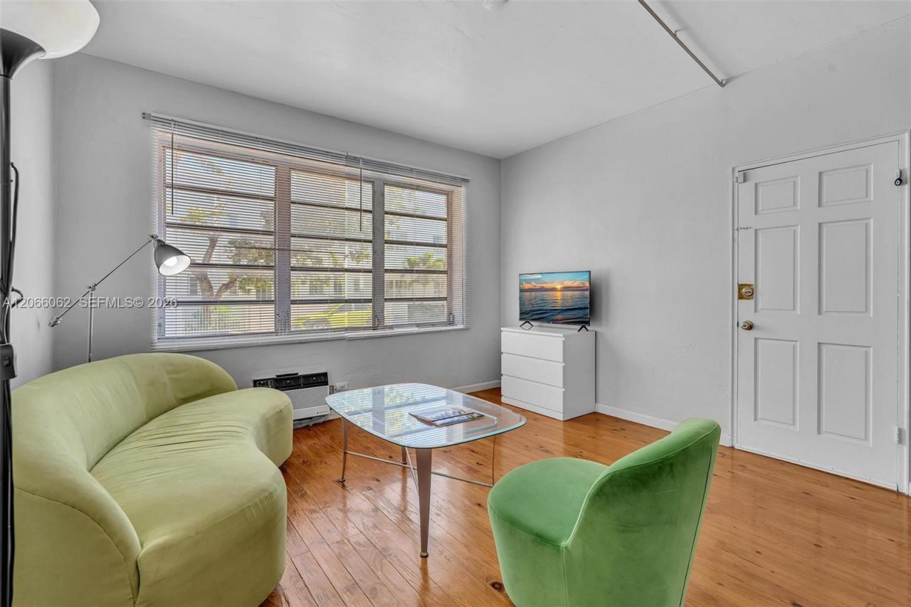 736 12th St , Unit 5, Miami Beach, FL 33139 Photo