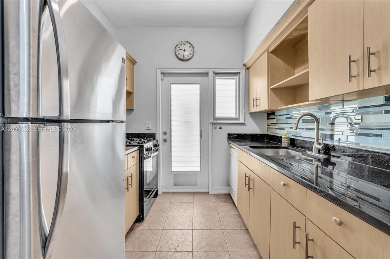 736 12th St , Unit 5, Miami Beach, FL 33139 Photo