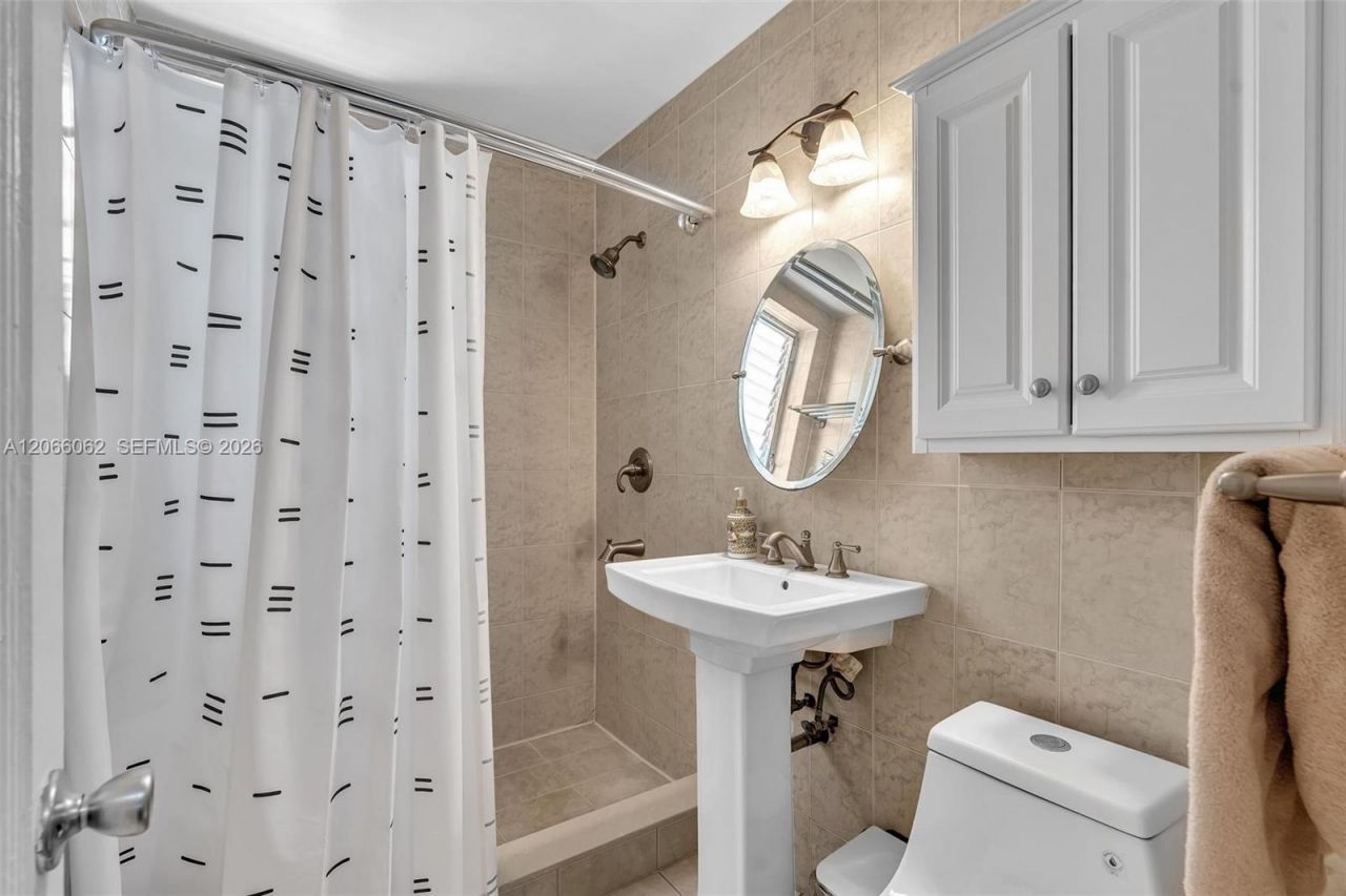 736 12th St , Unit 5, Miami Beach, FL 33139 Photo