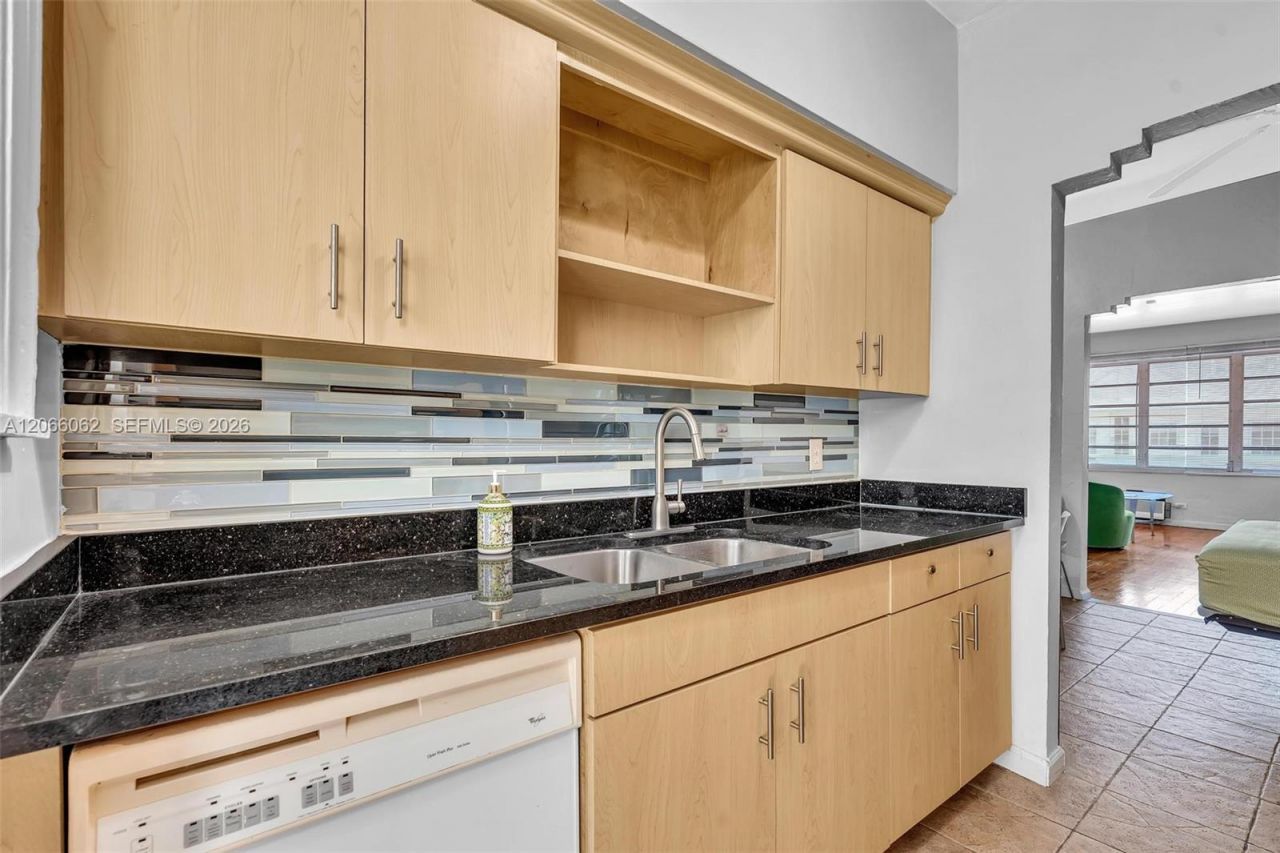 736 12th St , Unit 5, Miami Beach, FL 33139 Photo