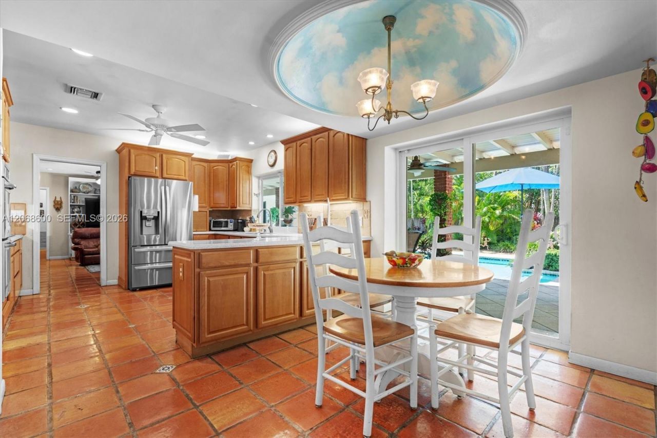 7190 SW 100th St, Pinecrest, FL 33156 Photo