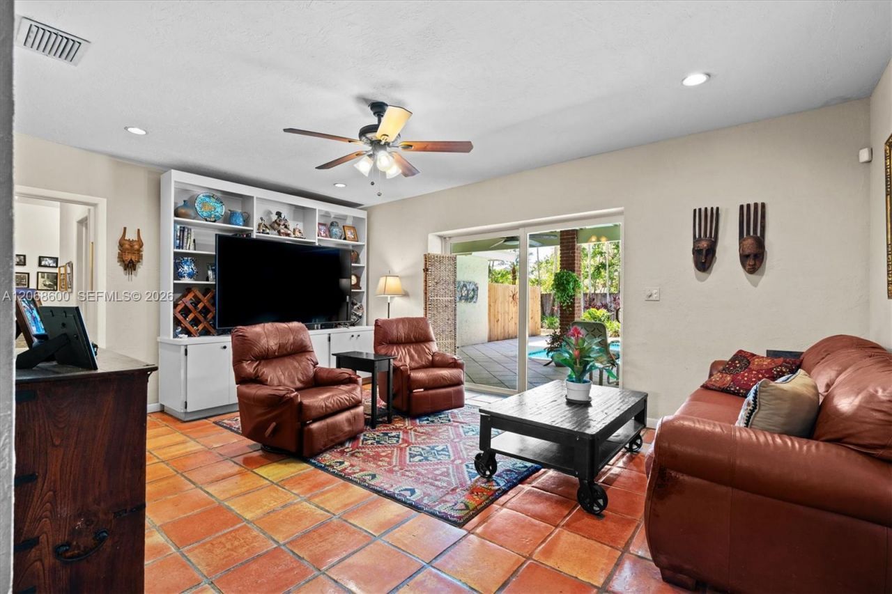 7190 SW 100th St, Pinecrest, FL 33156 Photo
