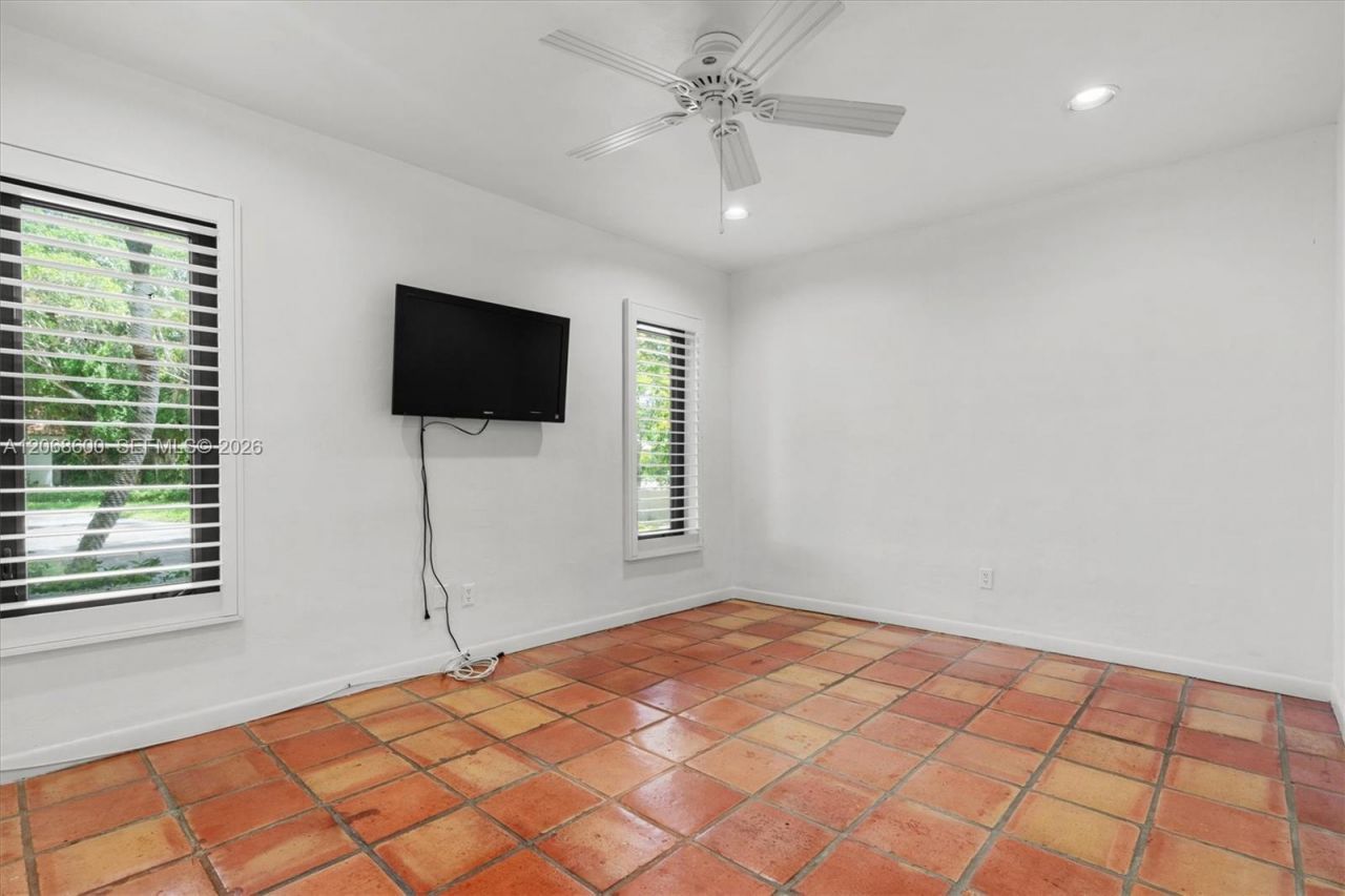 7190 SW 100th St, Pinecrest, FL 33156 Photo