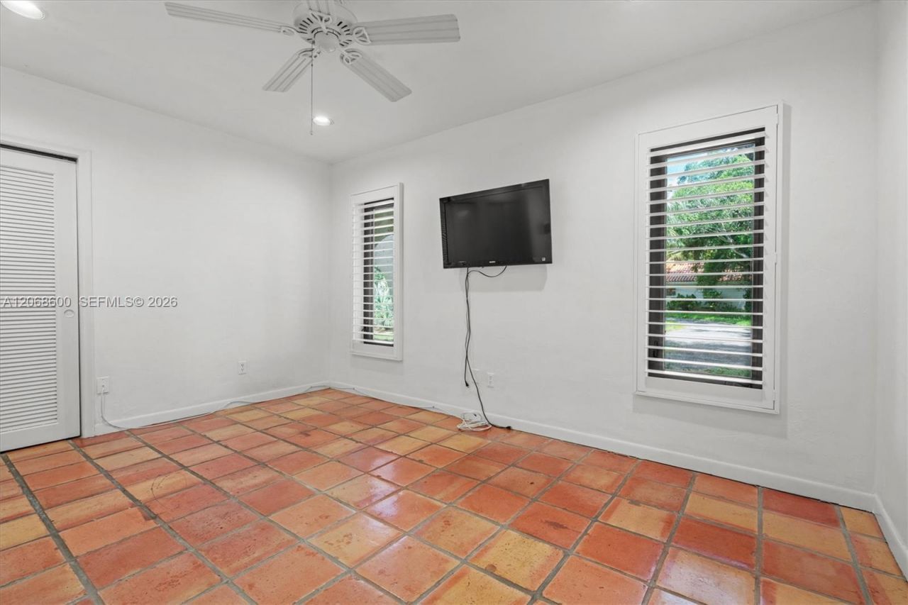 7190 SW 100th St, Pinecrest, FL 33156 Photo
