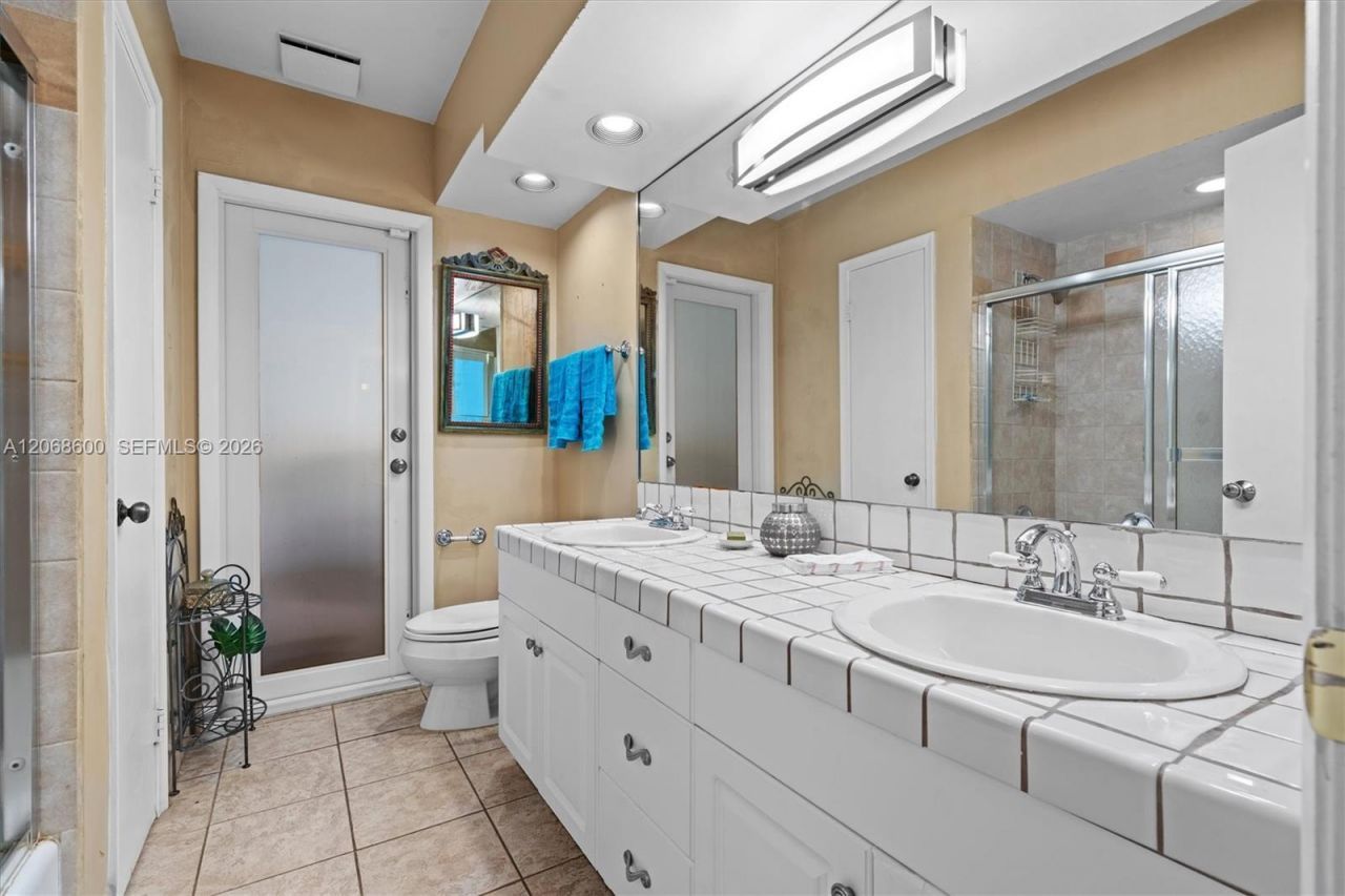 7190 SW 100th St, Pinecrest, FL 33156 Photo