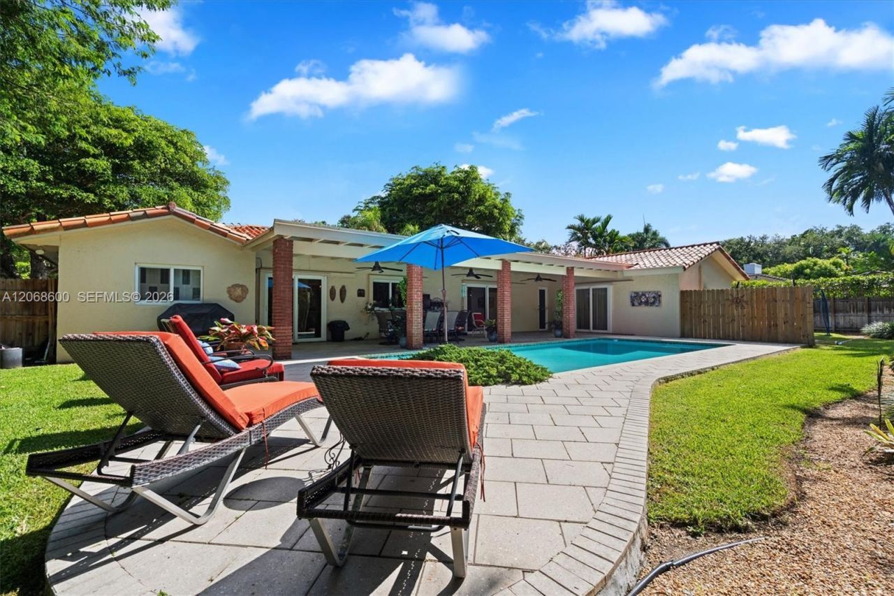 7190 SW 100th St, Pinecrest, FL 33156 Photo
