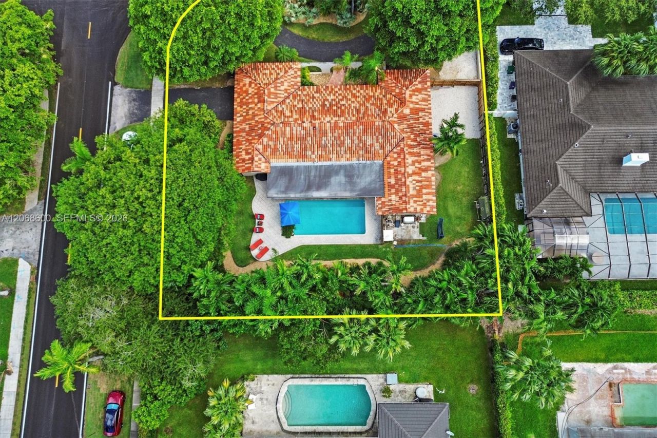 7190 SW 100th St, Pinecrest, FL 33156 Photo