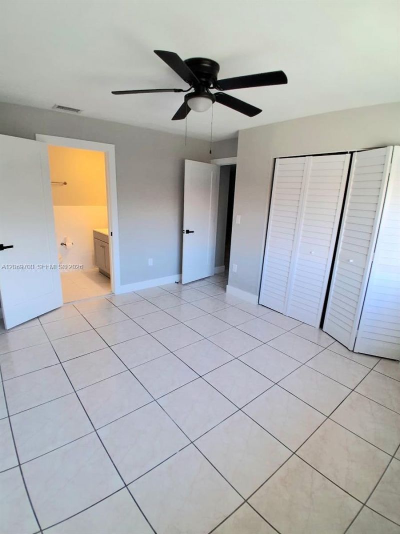 2770 W 60th Pl, Unit 201, Hialeah, FL 33016 Photo