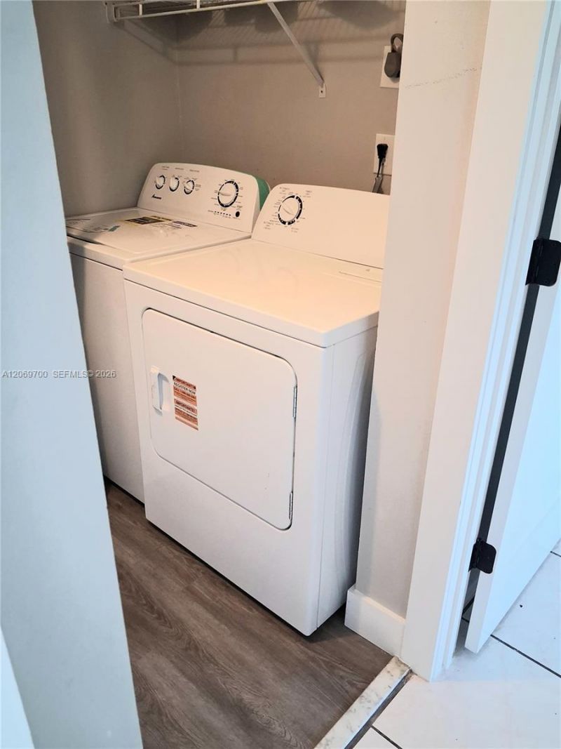 2770 W 60th Pl, Unit 201, Hialeah, FL 33016 Photo