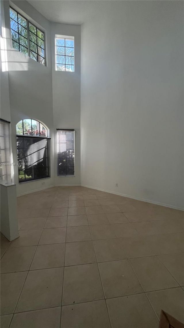 19351 SW 61st St, Unit 19351, Pembroke Pines, FL 33332 Photo
