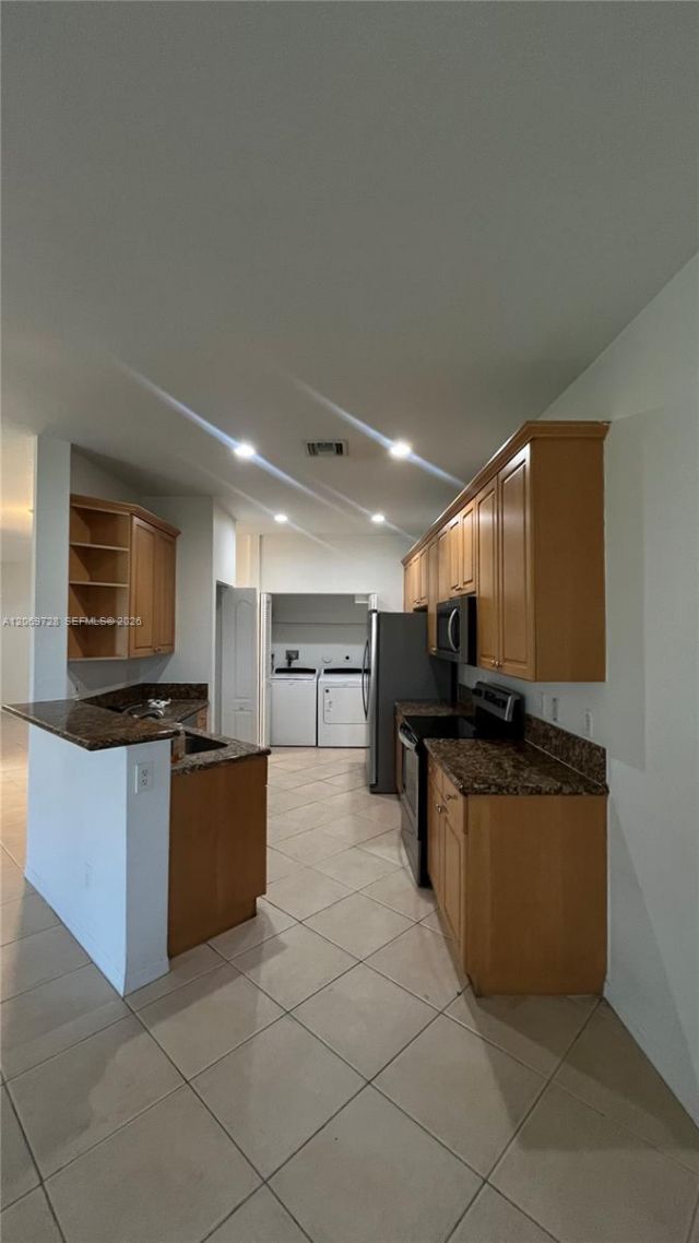 19351 SW 61st St, Unit 19351, Pembroke Pines, FL 33332 Photo