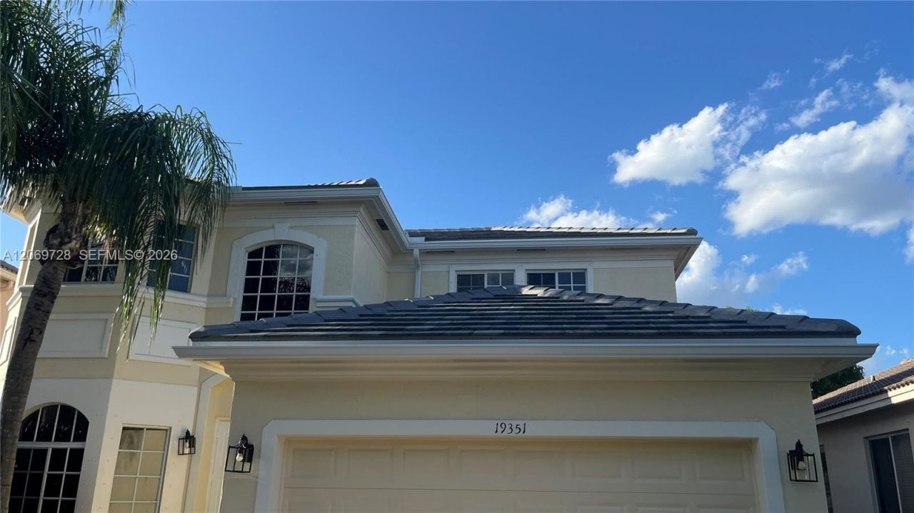 19351 SW 61st St, Unit 19351, Pembroke Pines, FL 33332 Photo