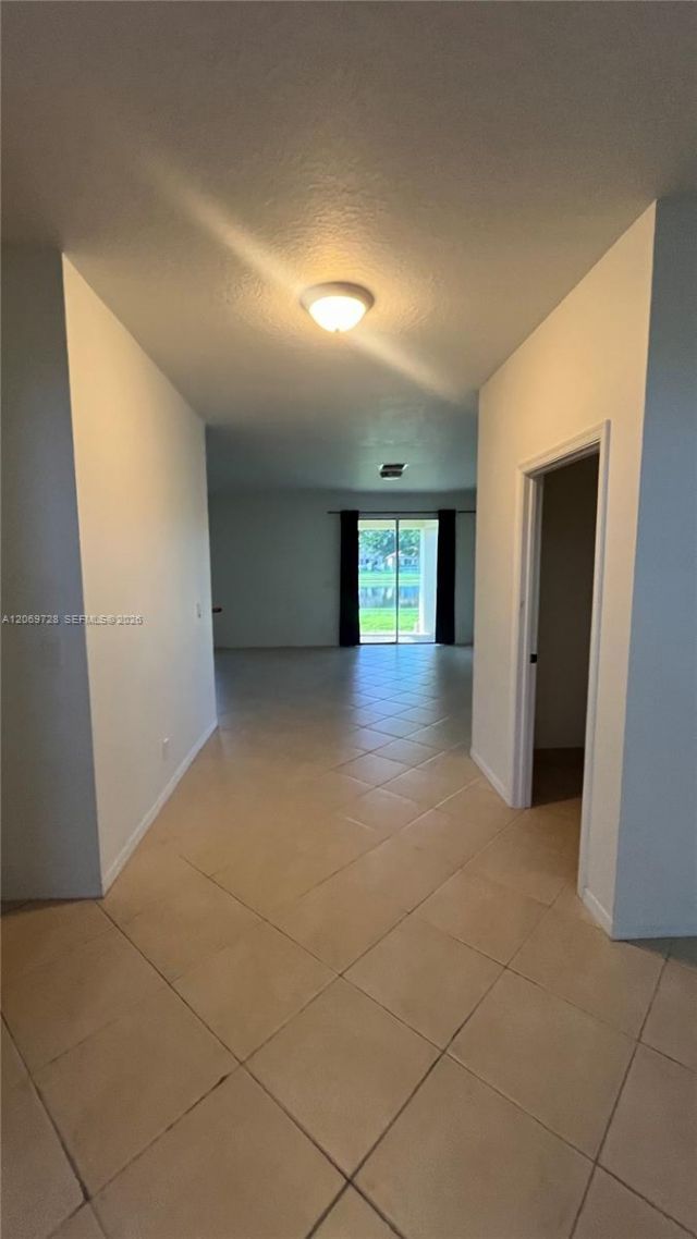19351 SW 61st St, Unit 19351, Pembroke Pines, FL 33332 Photo